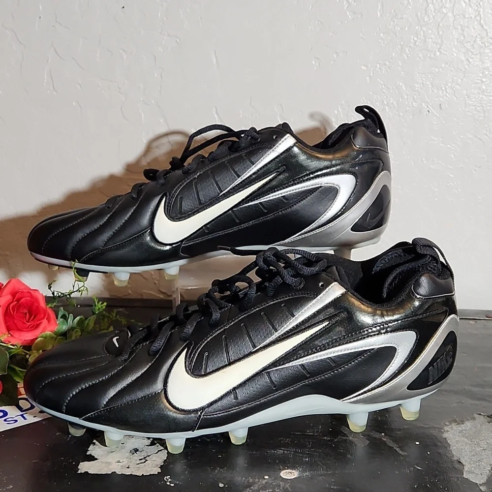 NIKE Suoer Speed Football Cleats 15 Nwot